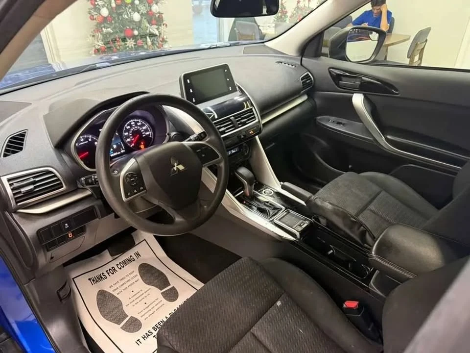 2018 Mitsubishi Eclipse Cross - Image 8 of 15