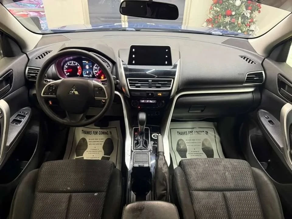 2018 Mitsubishi Eclipse Cross - Image 9 of 15