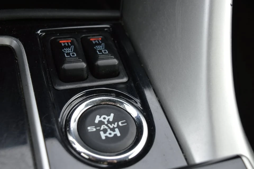 2018 Mitsubishi Eclipse Cross - Image 19 of 20