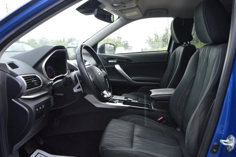 2018 Mitsubishi Eclipse Cross - Image 9 of 20