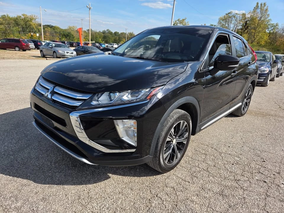 2018 Mitsubishi Eclipse Cross - Image 2 of 20