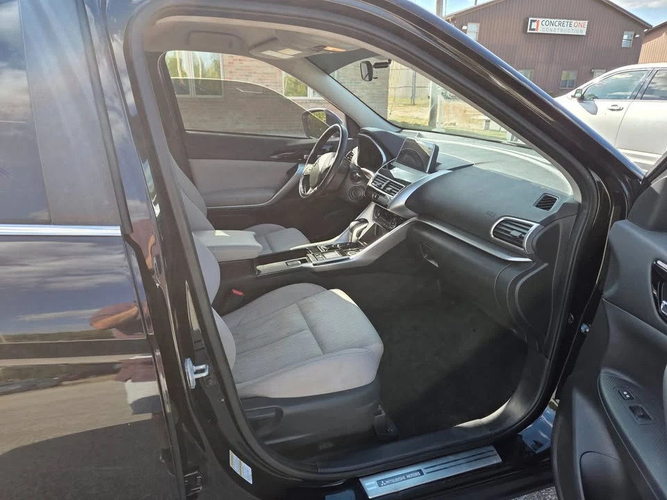 2018 Mitsubishi Eclipse Cross - Image 14 of 20