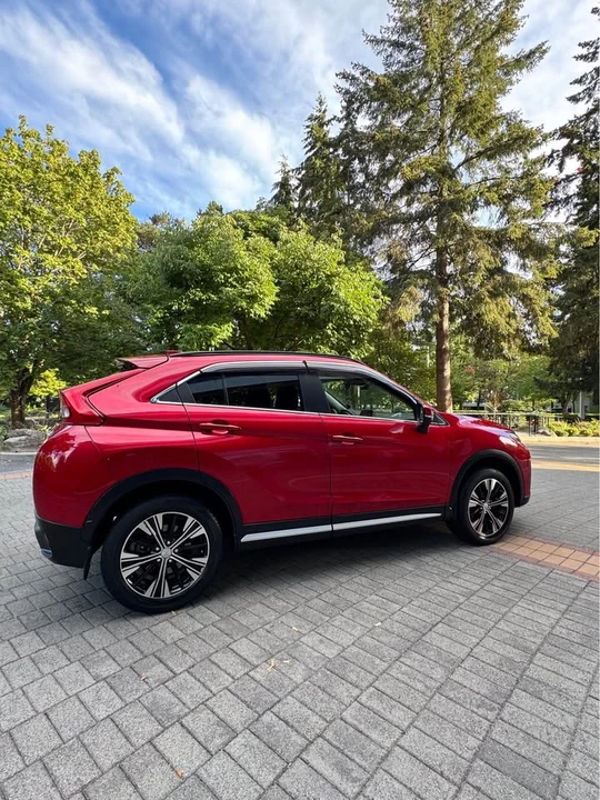 2018 Mitsubishi Eclipse - Image 3 of 18