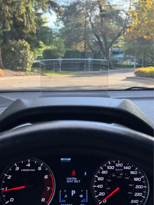 2018 Mitsubishi Eclipse - Image 18 of 18