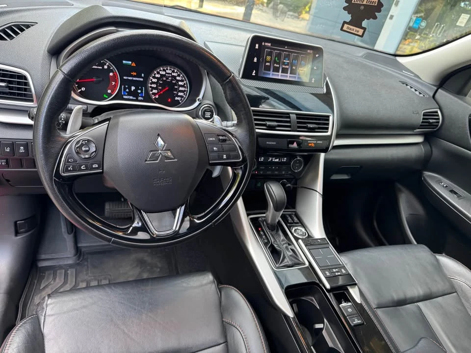 2018 Mitsubishi Eclipse - Image 12 of 18