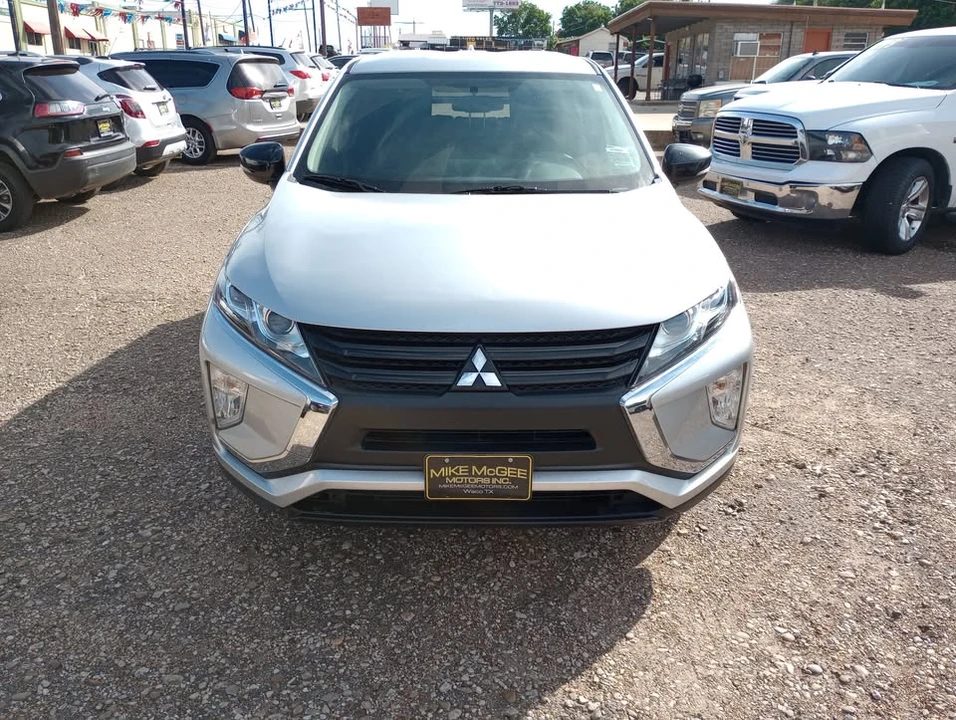 2018 Mitsubishi Eclipse Cross - Image 2 of 14