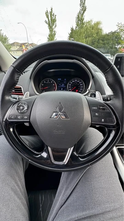 2018 Mitsubishi Eclipse Cross - Image 16 of 16