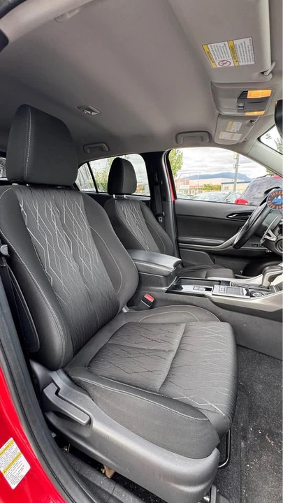 2018 Mitsubishi Eclipse Cross - Image 10 of 16