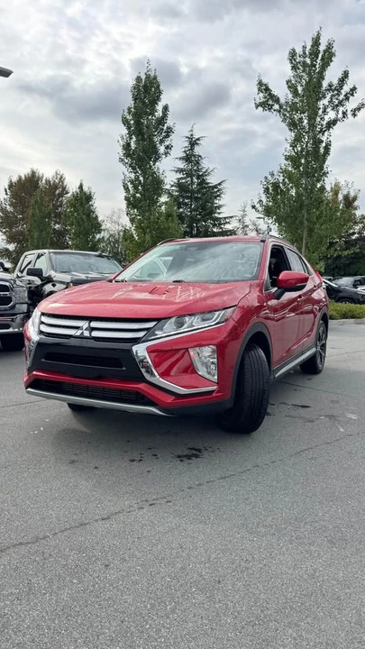 2018 Mitsubishi Eclipse Cross - Image 2 of 16