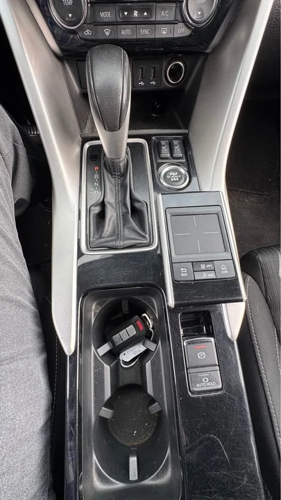 2018 Mitsubishi Eclipse Cross - Image 13 of 16