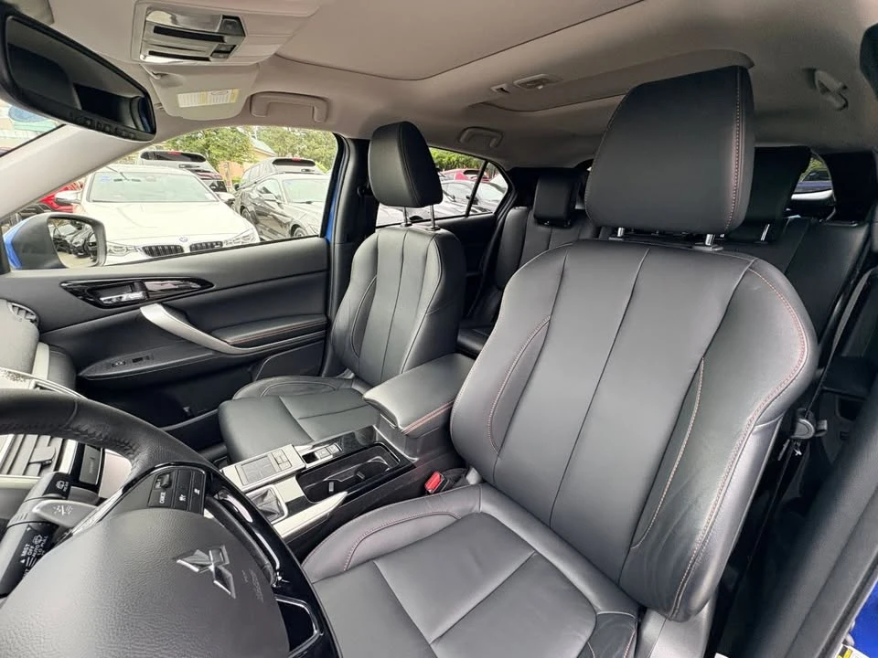 2018 Mitsubishi Eclipse Cross - Image 13 of 15