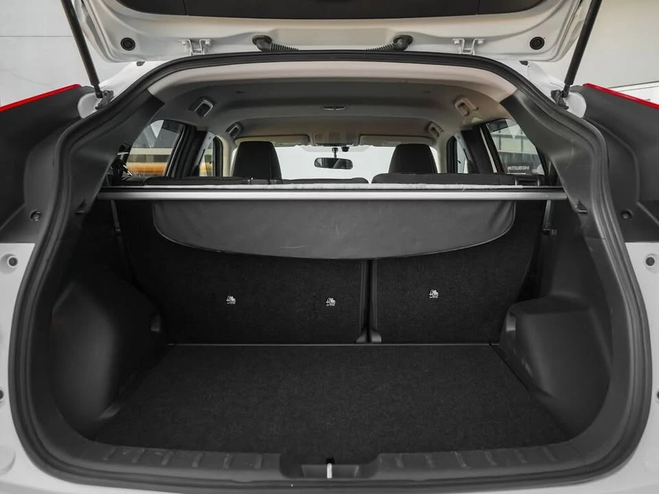 2018 Mitsubishi Eclipse Cross - Image 11 of 11