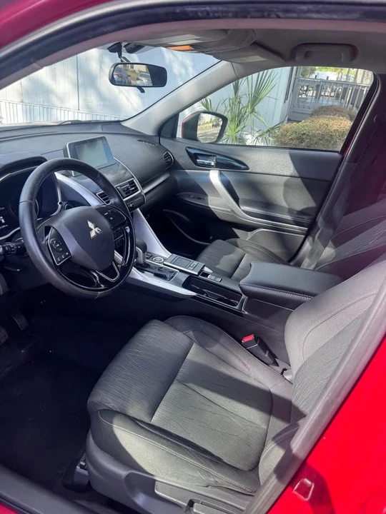 2018 Mitsubishi Eclipse Cross - Image 3 of 4