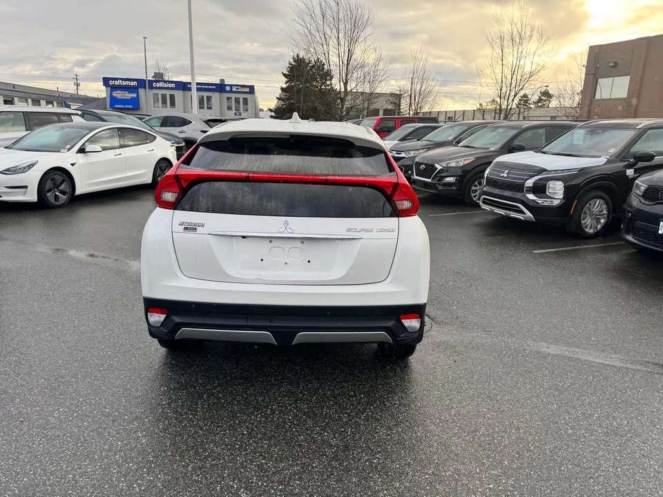 2018 Mitsubishi Eclipse Cross - Image 5 of 11