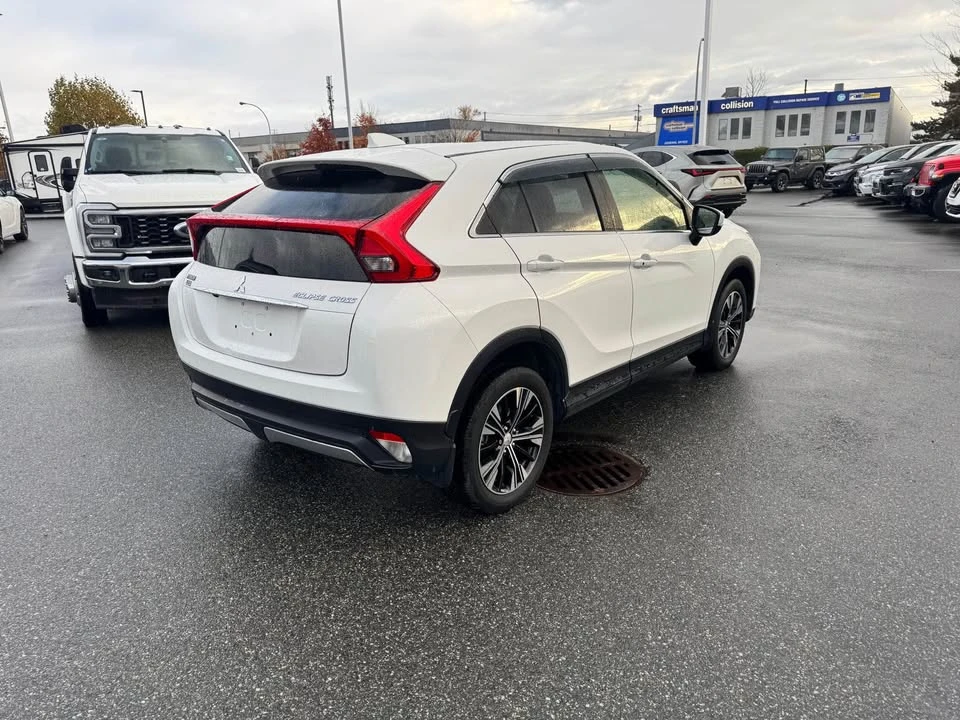 2018 Mitsubishi Eclipse Cross - Image 4 of 11