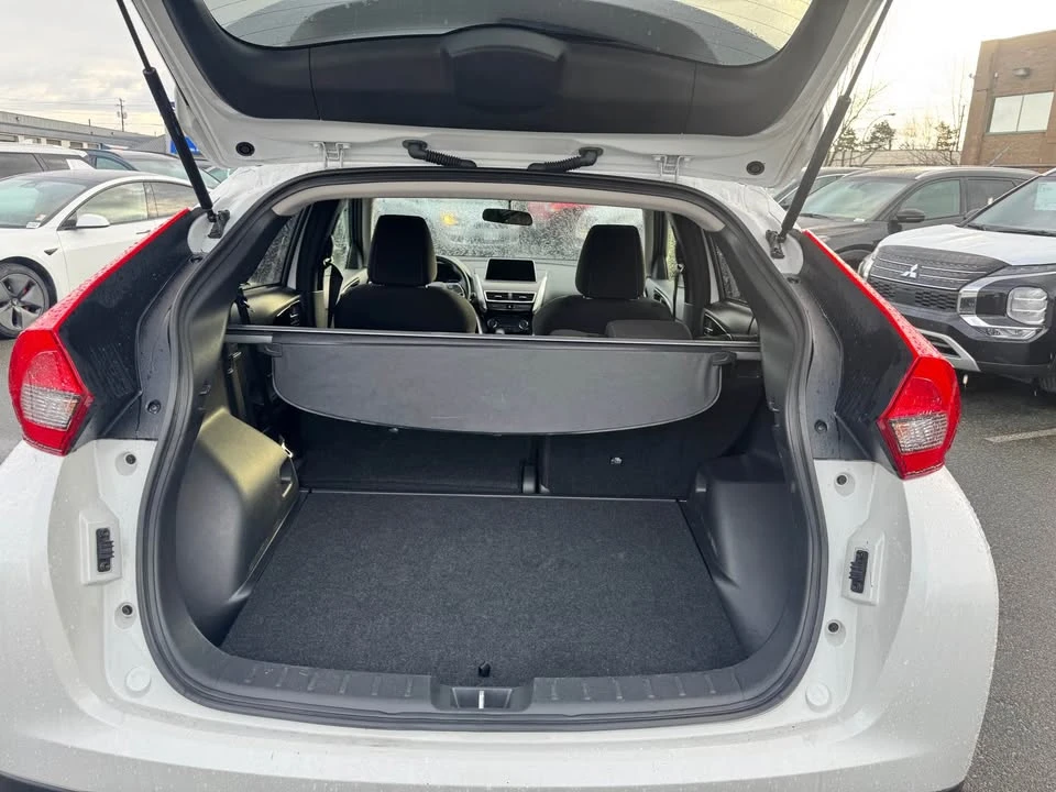 2018 Mitsubishi Eclipse Cross - Image 8 of 11