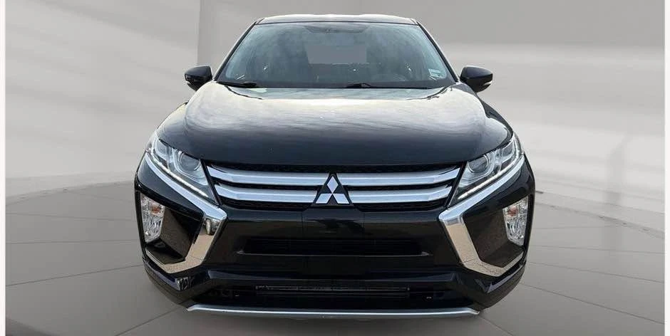 2018 Mitsubishi Eclipse Cross - Image 2 of 16