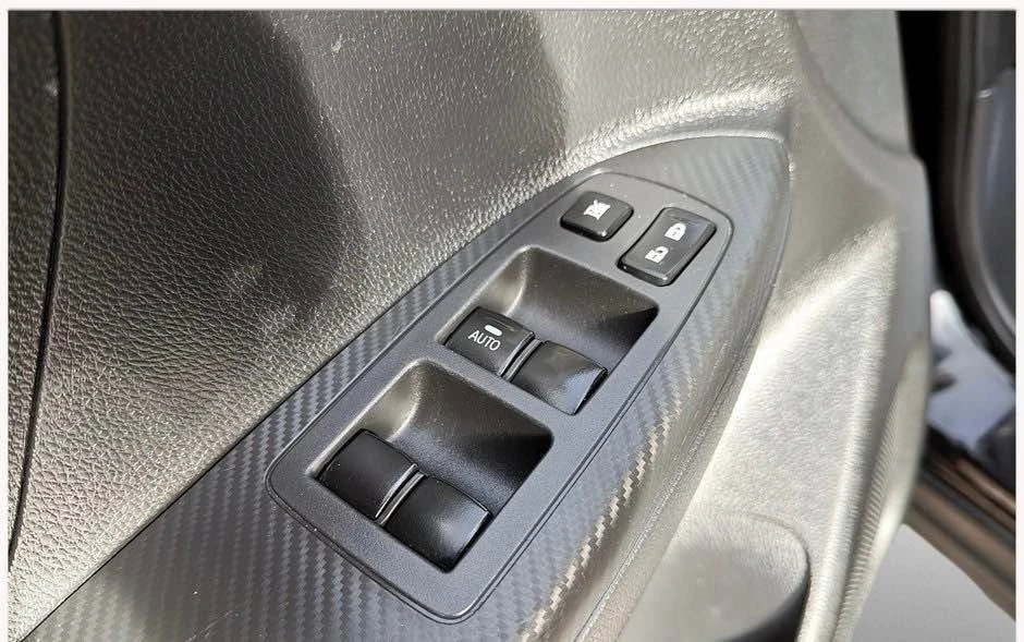2018 Mitsubishi Eclipse Cross - Image 10 of 16