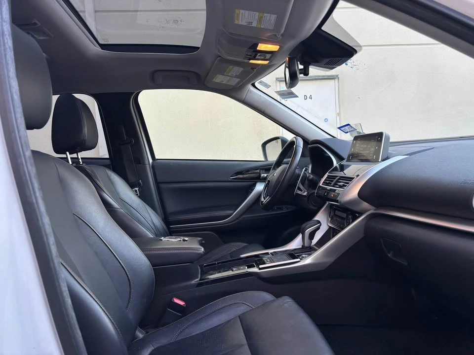 2018 Mitsubishi Eclipse Cross - Image 13 of 14