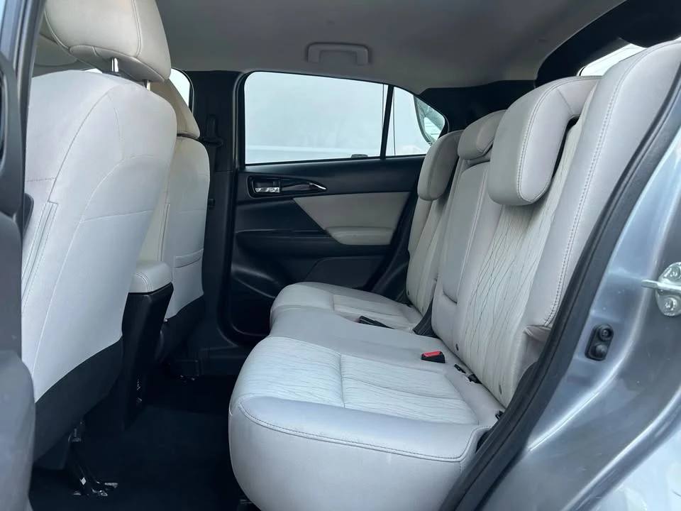 2018 Mitsubishi Eclipse Cross - Image 14 of 20