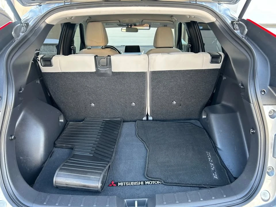 2018 Mitsubishi Eclipse Cross - Image 15 of 20