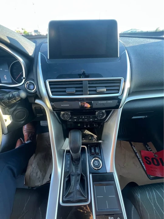 2018 Mitsubishi Eclipse Cross - Image 11 of 12