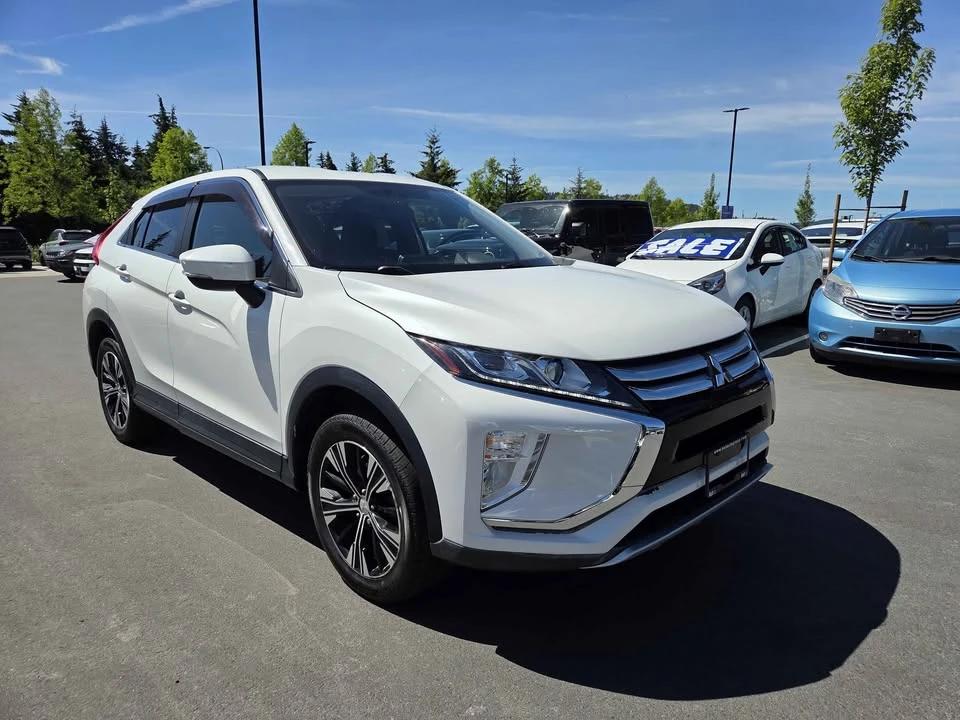 2018 Mitsubishi Eclipse Cross - Image 3 of 15