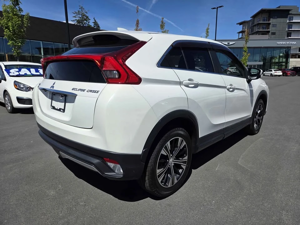 2018 Mitsubishi Eclipse Cross - Image 5 of 15