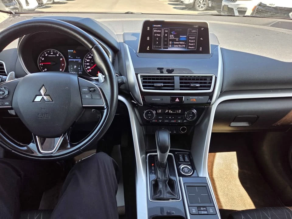 2018 Mitsubishi Eclipse Cross - Image 11 of 15