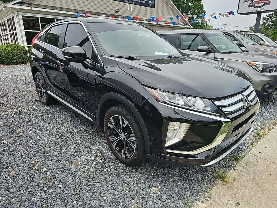 2018 Mitsubishi Eclipse Cross - Image 2 of 12