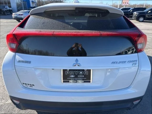 2018 Mitsubishi Eclipse Cross - Image 3 of 12