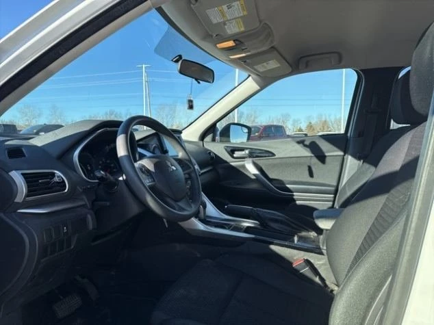 2018 Mitsubishi Eclipse Cross - Image 9 of 12