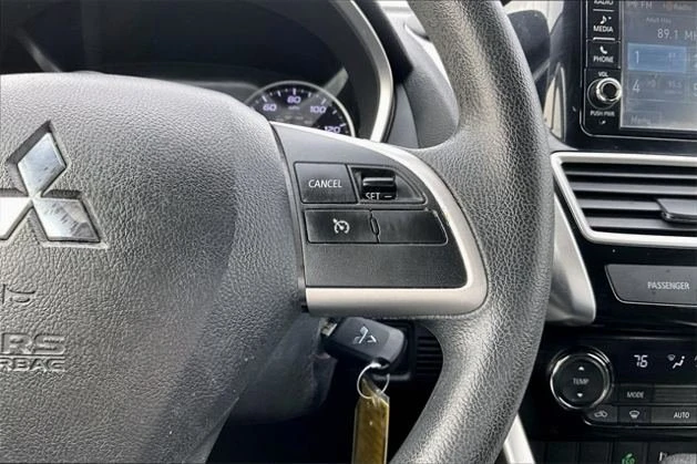 2018 Mitsubishi Eclipse Cross - Image 12 of 20