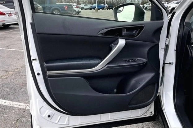 2018 Mitsubishi Eclipse Cross - Image 20 of 20