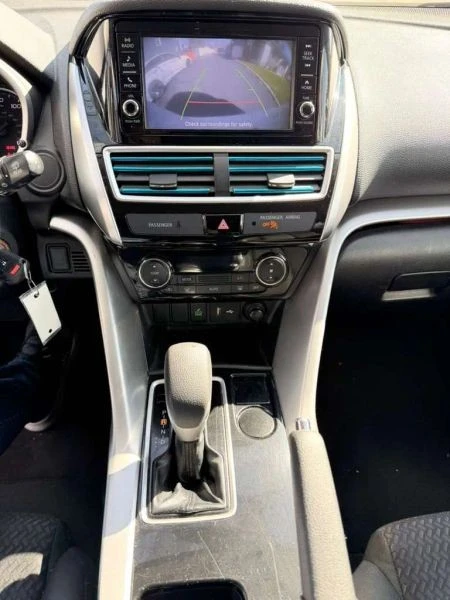 2018 Mitsubishi Eclipse Cross - Image 10 of 12