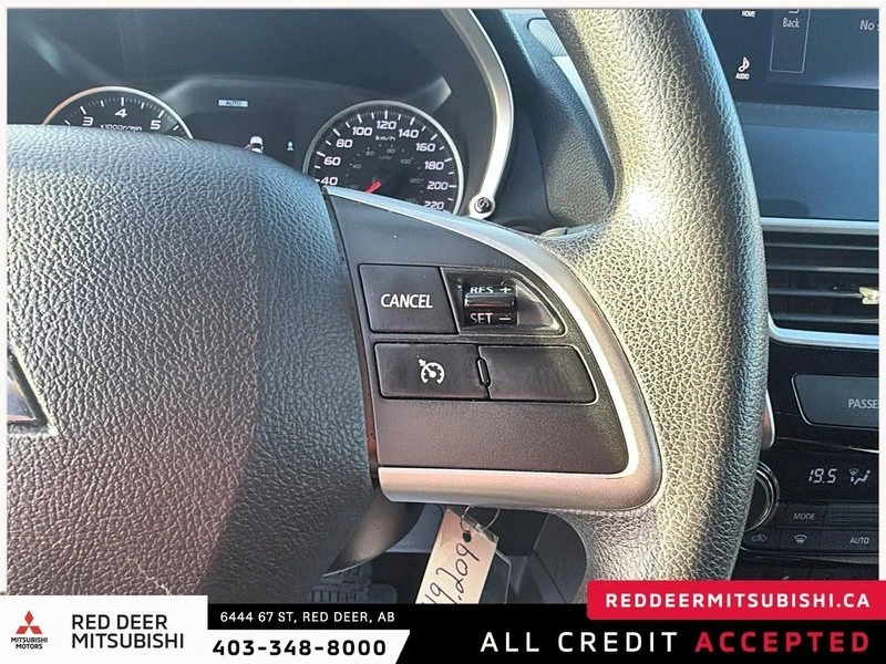2018 Mitsubishi Eclipse Cross - Image 13 of 20