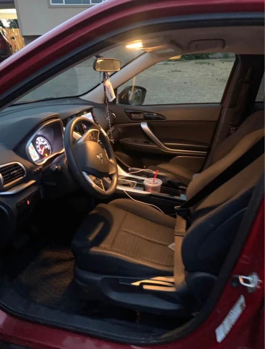 2018 Mitsubishi Eclipse Cross - Image 4 of 4