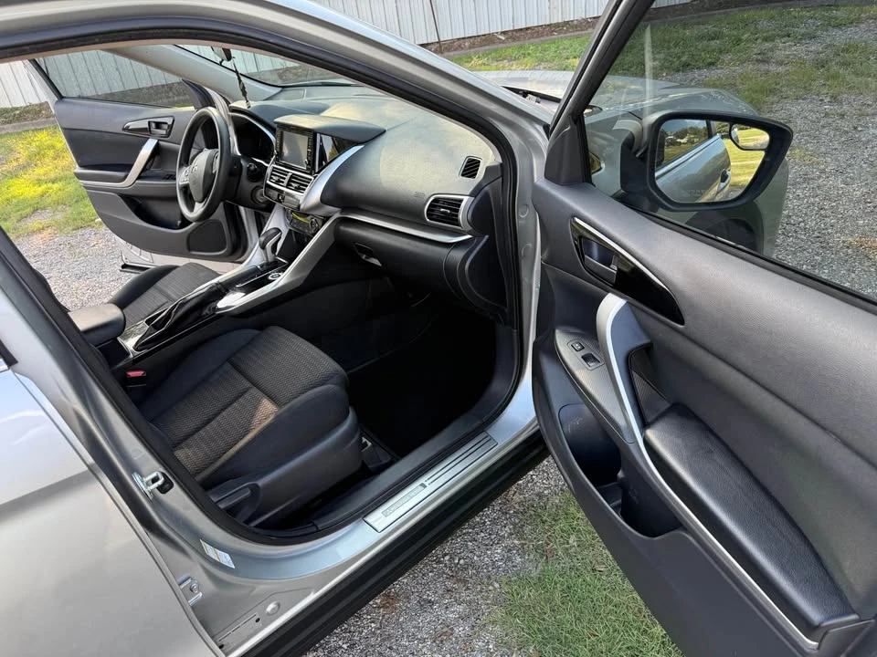 2018 Mitsubishi Eclipse Cross - Image 12 of 21