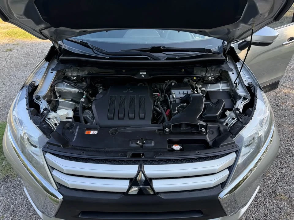 2018 Mitsubishi Eclipse Cross - Image 14 of 21
