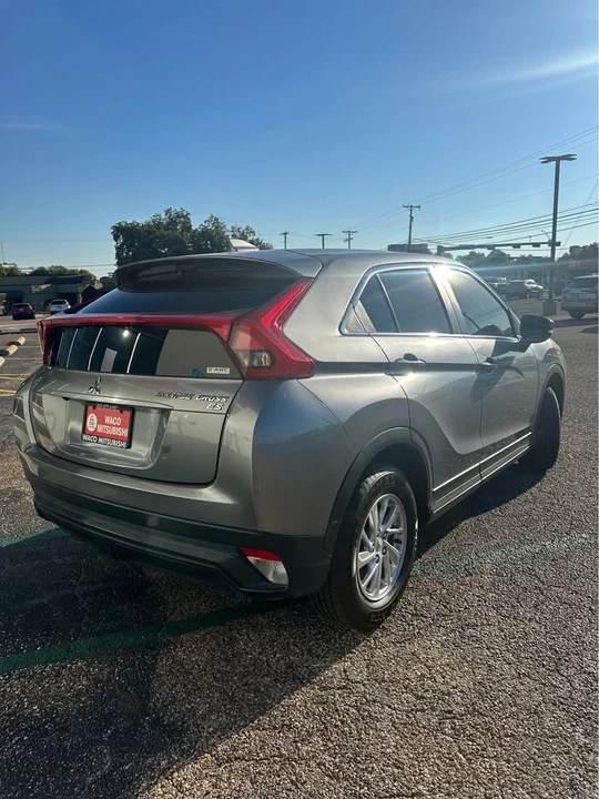 2018 Mitsubishi Eclipse Cross - Image 5 of 7