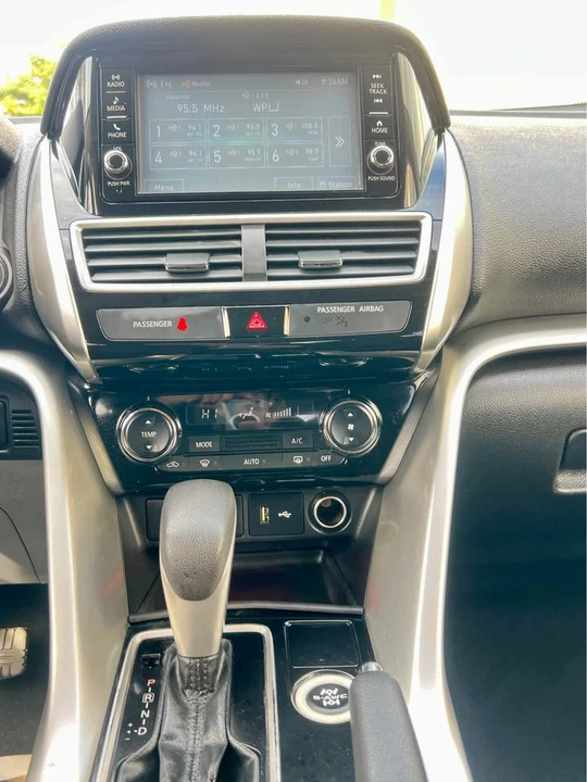 2018 Mitsubishi Eclipse Cross - Image 14 of 17