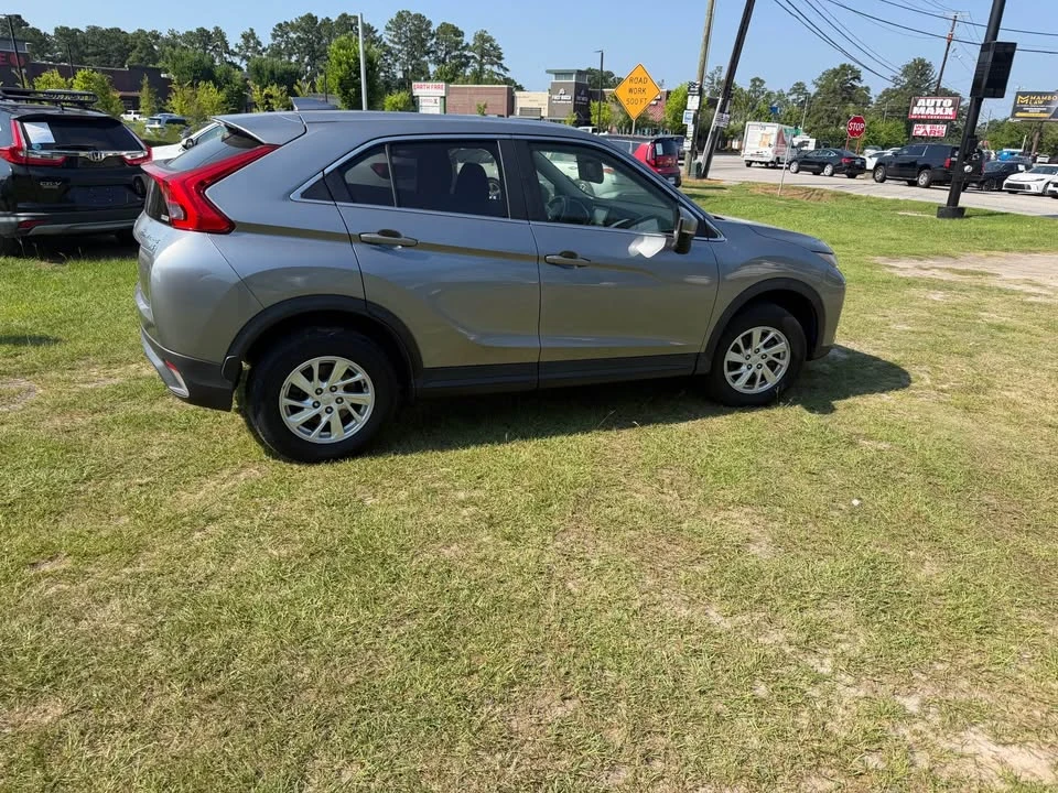 2018 Mitsubishi Eclipse Cross - Image 2 of 6