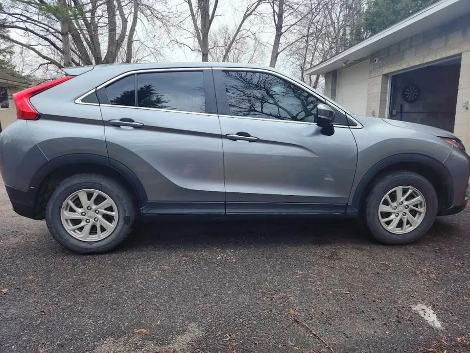 2018 Mitsubishi Eclipse Cross - Image 2 of 10