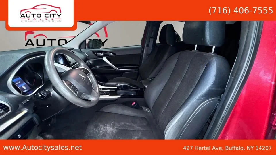 2018 Mitsubishi Eclipse Cross - Image 9 of 14
