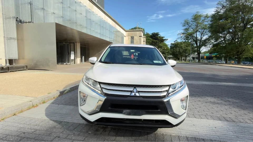2018 Mitsubishi Eclipse Cross - Image 3 of 15