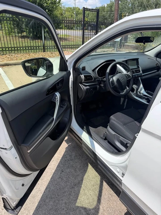 2018 Mitsubishi Eclipse Cross - Image 10 of 12