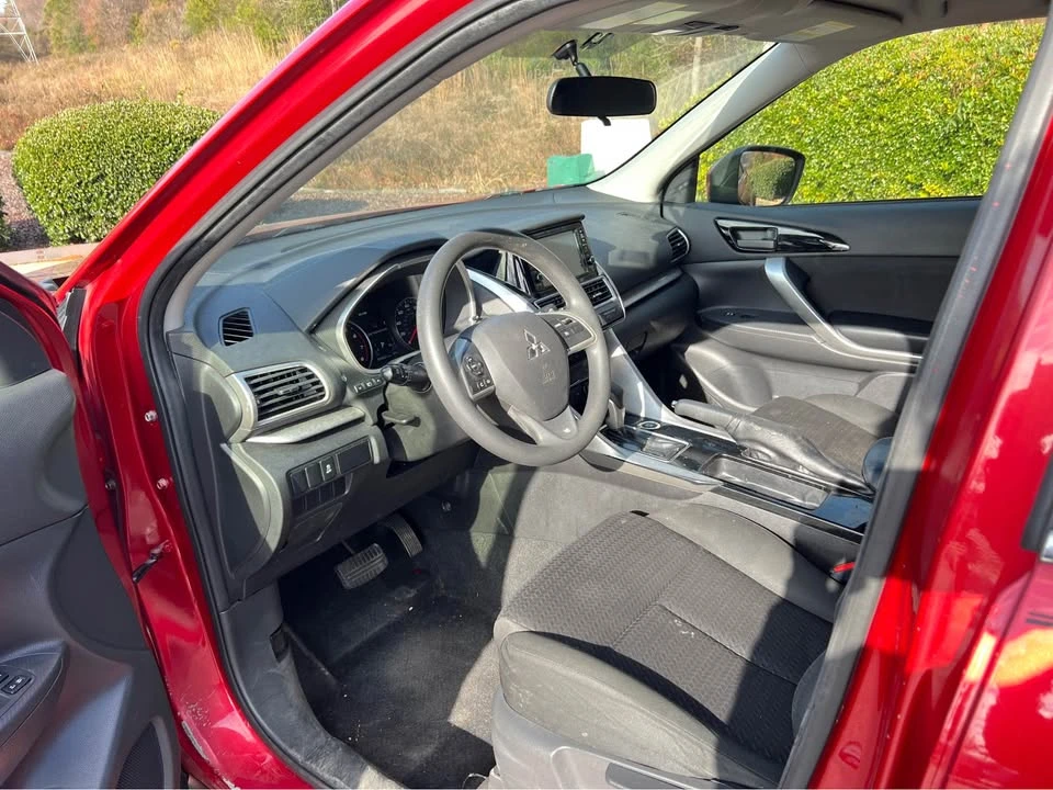2018 Mitsubishi Eclipse Cross - Image 9 of 20
