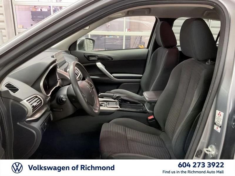 2018 Mitsubishi Eclipse Cross - Image 9 of 20