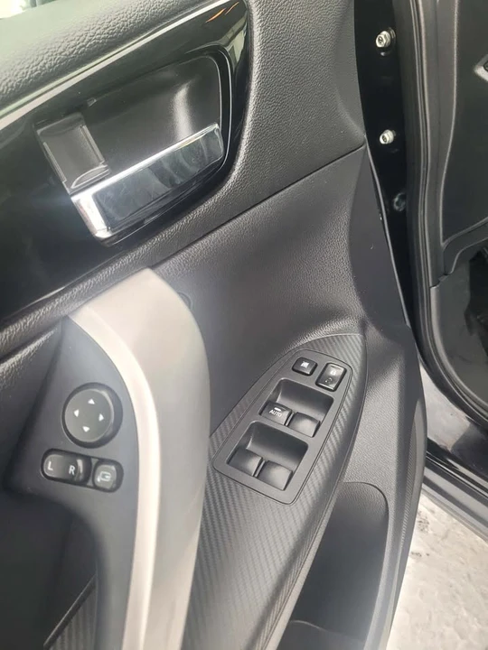 2018 Mitsubishi Eclipse Cross - Image 13 of 20