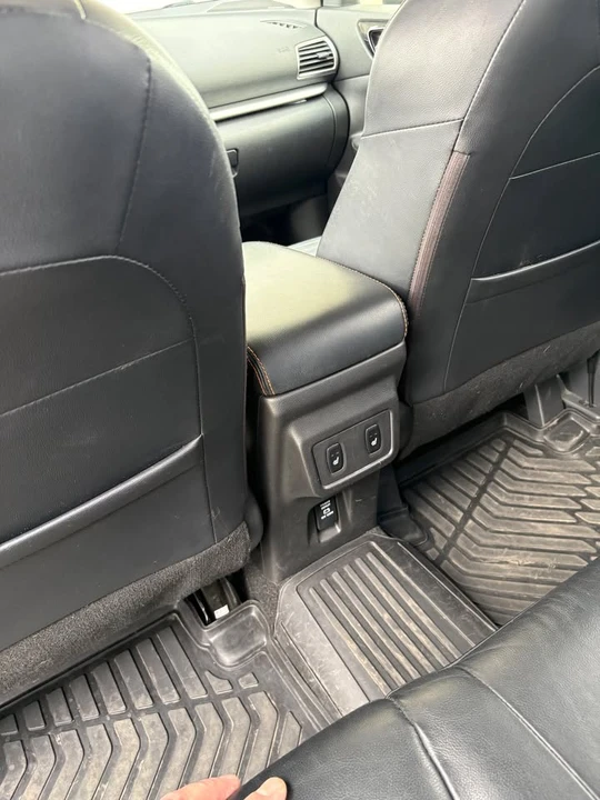 2018 Mitsubishi Eclipse Cross - Image 5 of 8